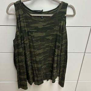 Sanctuary cold shoulder top